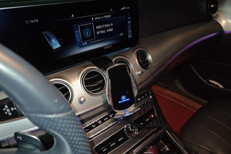 Used Mercedes-Benz E-Class 2019 E 260 Sport Edition Audio And AC Panel