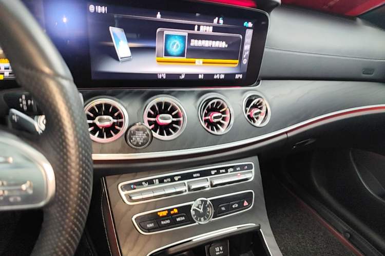 Used Mercedes-Benz E-Class 2019 E 200 4MATIC Coupe Audio And AC Panel