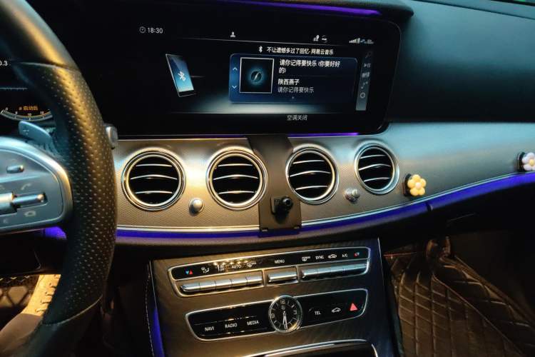Used Mercedes-Benz E-Class 2019 E 260 Sport Edition 4MATIC Audio And AC Panel