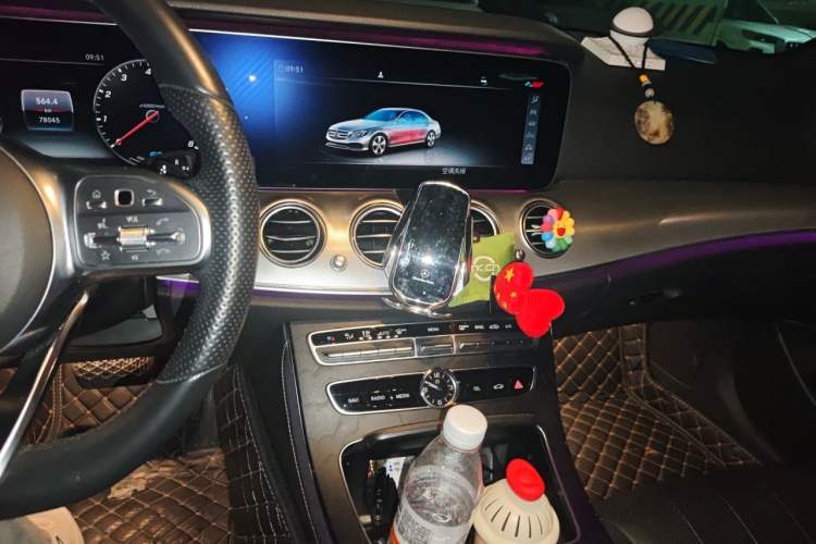 Used Mercedes-Benz E-Class 2019 E 260 Sport Edition Audio And AC Panel