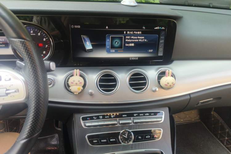 Used Mercedes-Benz E-Class 2019 E 200 Sport Edition Audio And AC Panel