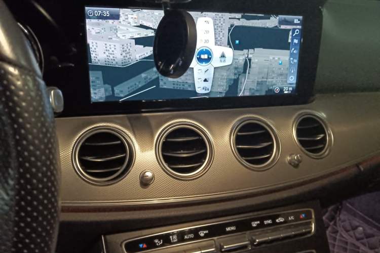 Used Mercedes-Benz E-Class 2019 E 200 Sport Edition Audio And AC Panel