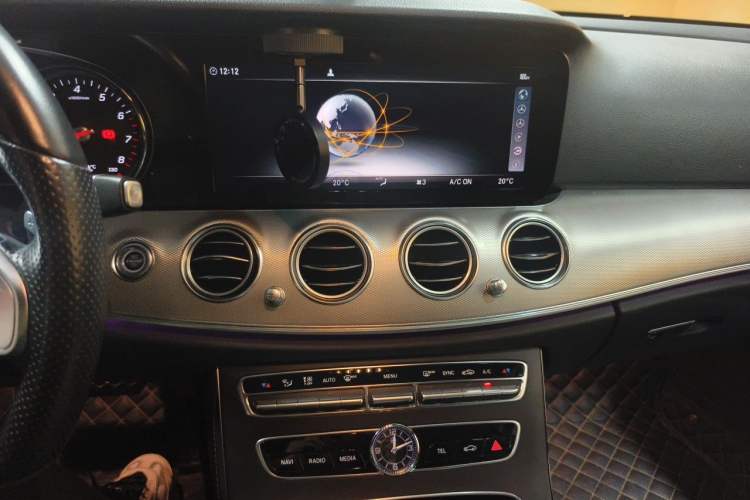 Used Mercedes-Benz E-Class 2019 E 200 Sport Edition Audio And AC Panel