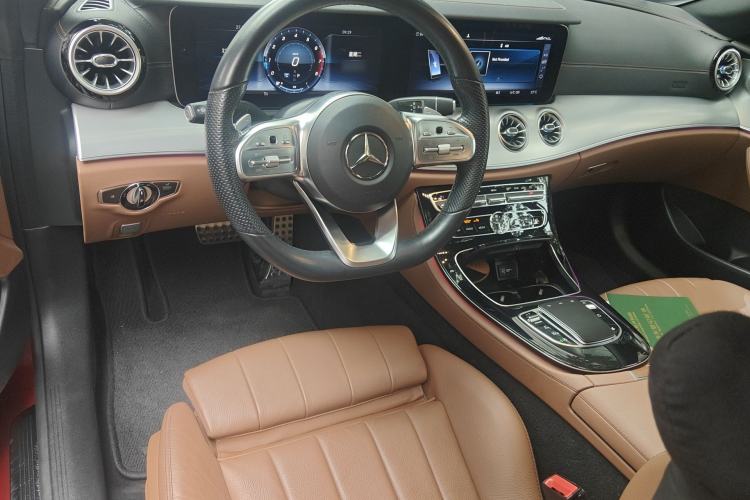 Used Mercedes-Benz E-Class 2019 E 200 Coupe Center Console