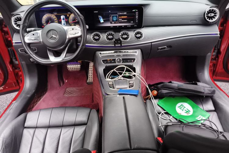 Used Mercedes-Benz E-Class 2019 E 200 4MATIC Coupe Center Console
