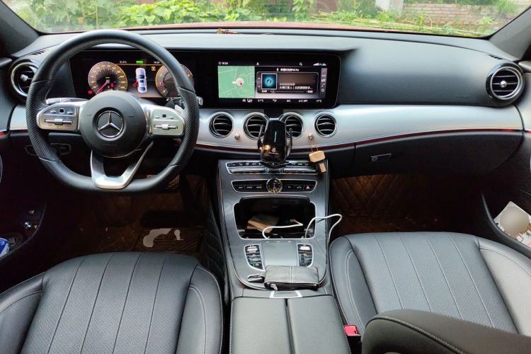 Used Mercedes-Benz E-Class 2019 E 260 Sport Edition Center Console