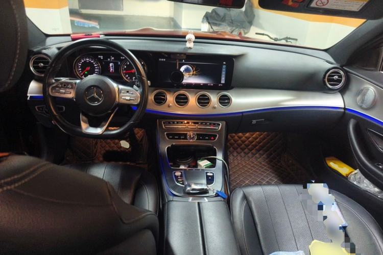 Used Mercedes-Benz E-Class 2019 E 200 Sport Edition Center Console