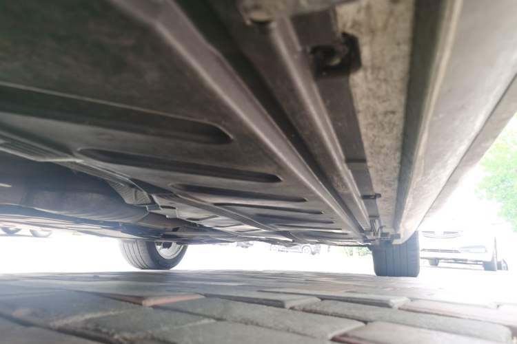 Used Mercedes-Benz E-Class 2019 E 200 L Chassis Front Left