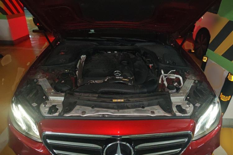 Used Mercedes-Benz E-Class 2019 E 260 Sport Edition Engine Bay