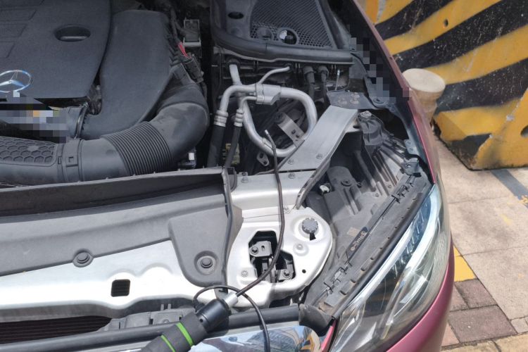 Used Mercedes-Benz E-Class 2019 Restyled E 300 L Luxury Edition Engine Bay Left