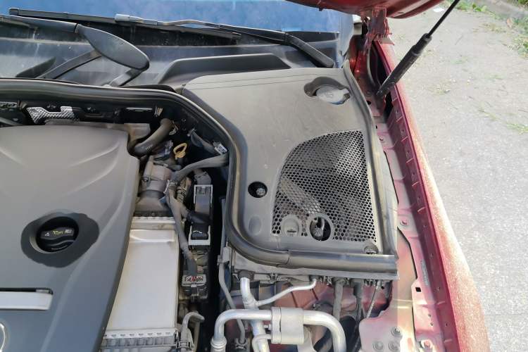 Used Mercedes-Benz E-Class 2019 E 200 Coupe Engine Bay Left