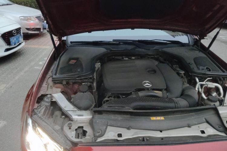 Used Mercedes-Benz E-Class 2019 E 260 Sport Edition 4MATIC Engine Bay Right