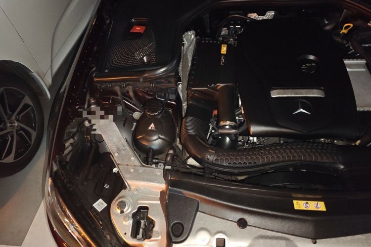 Used Mercedes-Benz E-Class 2019 E 200 4MATIC Coupe Engine Bay Right