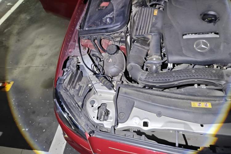 Used Mercedes-Benz E-Class 2019 E 200 L Sport Edition Engine Bay Right