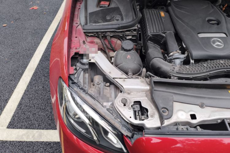 Used Mercedes-Benz E-Class 2019 E 200 4MATIC Coupe Engine Bay Right