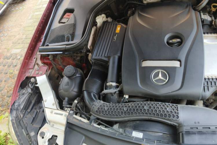 Used Mercedes-Benz E-Class 2019 E 200 Sport Edition Engine Bay Right