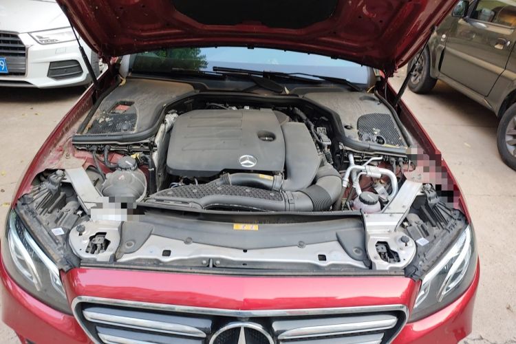 Used Mercedes-Benz E-Class 2019 E 260 Sport Edition Engine Bay