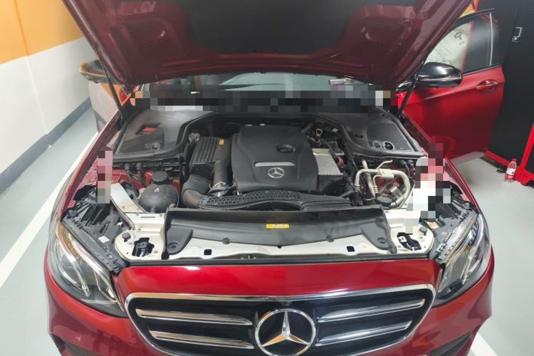 Used Mercedes-Benz E-Class 2019 E 200 Sport Edition Engine Bay