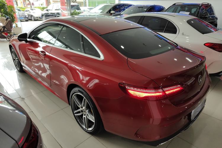 Used Mercedes-Benz E-Class 2019 E 200 4MATIC Coupe Exterior 1