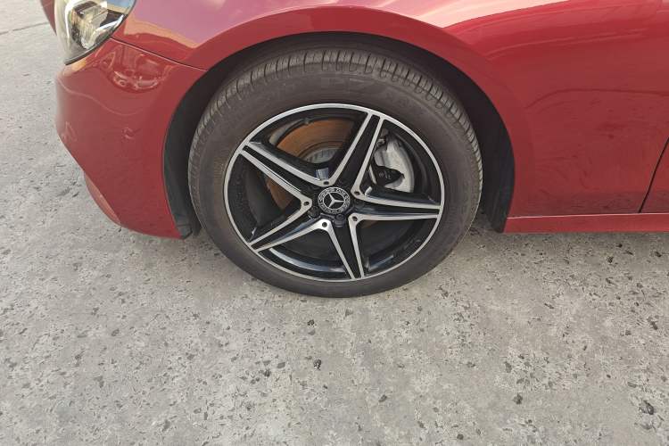 Used Mercedes-Benz E-Class 2019 E 200 Sport 4MATIC Exterior 7