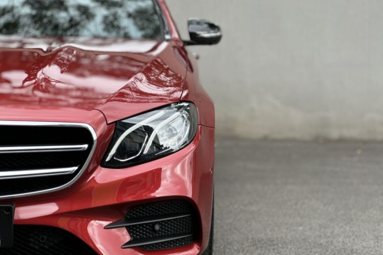 Used Mercedes-Benz E-Class 2019 E 200 Sport Edition Exterior 9