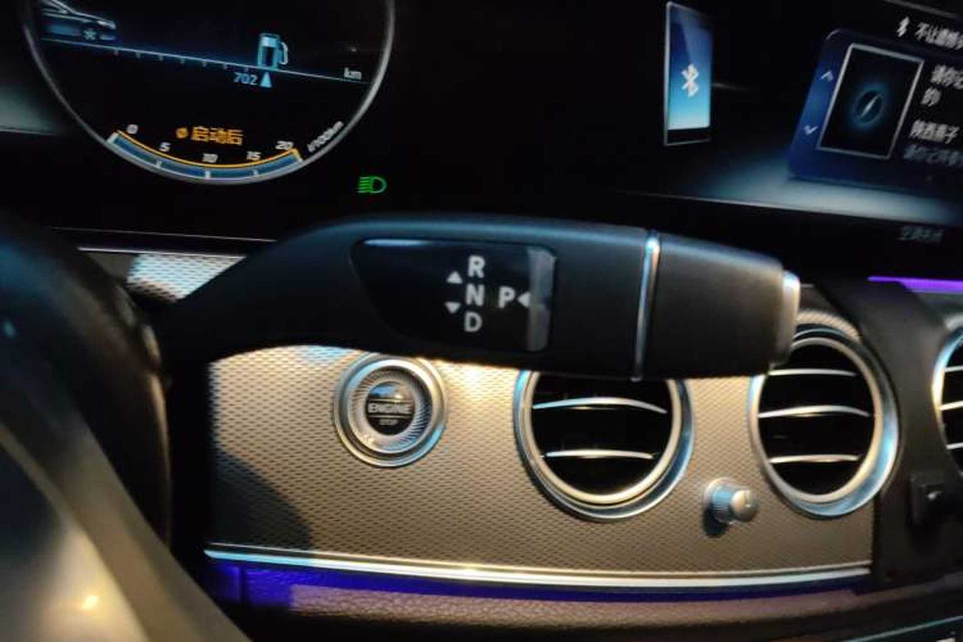 Used Mercedes-Benz E-Class 2019 E 260 Sport Edition 4MATIC Gear Lever