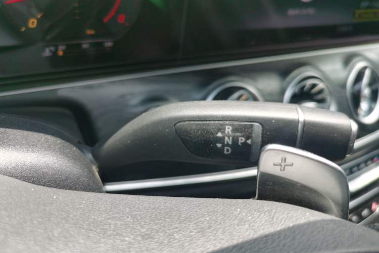Used Mercedes-Benz E-Class 2019 E 200 L Gear Lever