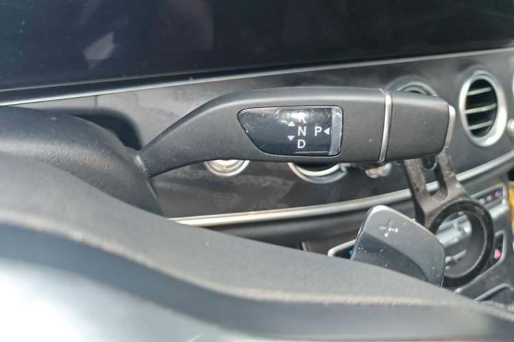 Used Mercedes-Benz E-Class 2019 E 300 L Sporty and Stylish Model Gear Lever