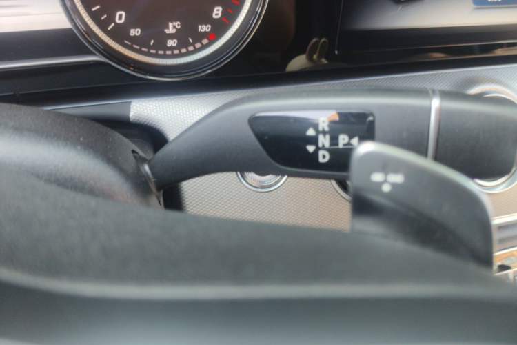 Used Mercedes-Benz E-Class 2019 E 200 Sport Edition Gear Lever