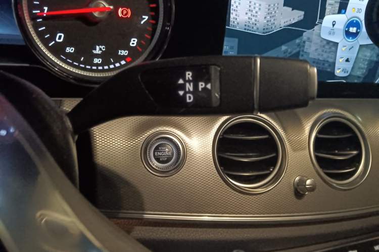 Used Mercedes-Benz E-Class 2019 E 200 Sport Edition Gear Lever