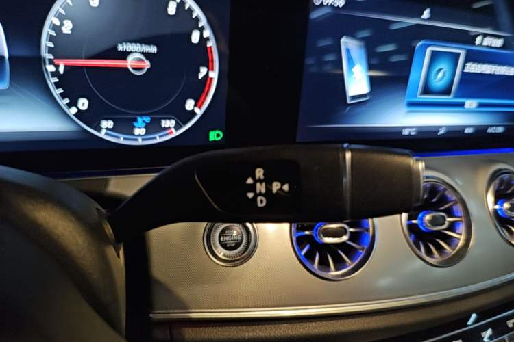Used Mercedes-Benz E-Class 2019 E 200 Coupe Gear Lever