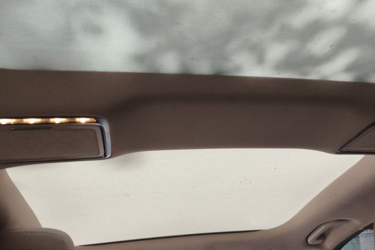 Used Mercedes-Benz E-Class 2019 Restyled E 300 L Luxury Edition Headliner