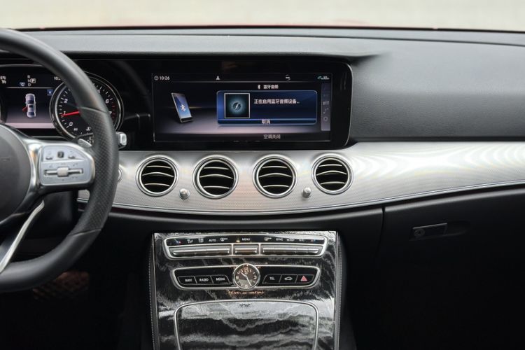 Used Mercedes-Benz E-Class 2019 E 200 Sport Edition Interior 3
