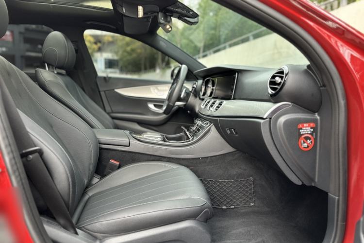 Used Mercedes-Benz E-Class 2019 E 200 Sport Edition Interior 7