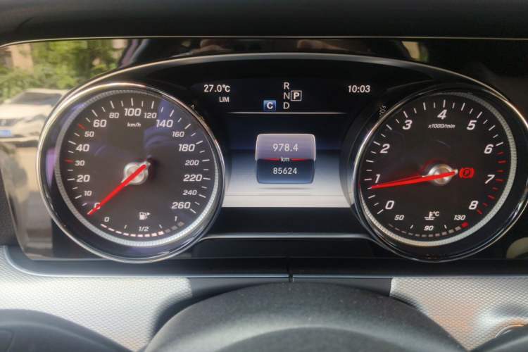 Used Mercedes-Benz E-Class 2019 E 200 Sport Edition Odometer Close Up
