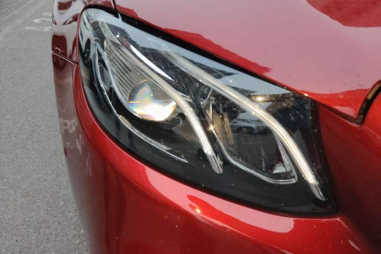 Used Mercedes-Benz E-Class 2019 E 260 Sport Edition 4MATIC Right Front Headlight