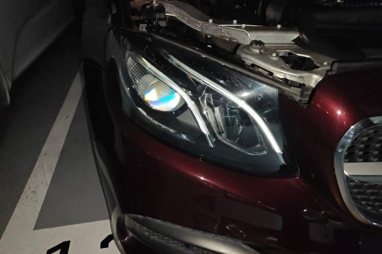 Used Mercedes-Benz E-Class 2019 E 200 4MATIC Coupe Right Front Headlight