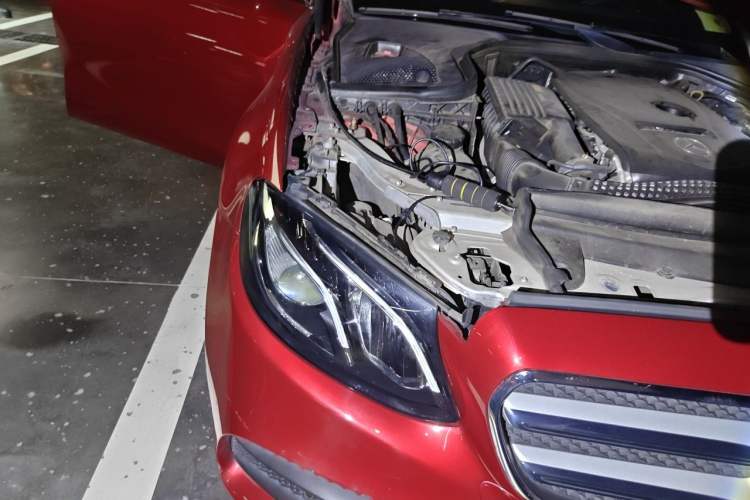 Used Mercedes-Benz E-Class 2019 E 200 L Sport Edition Right Front Headlight