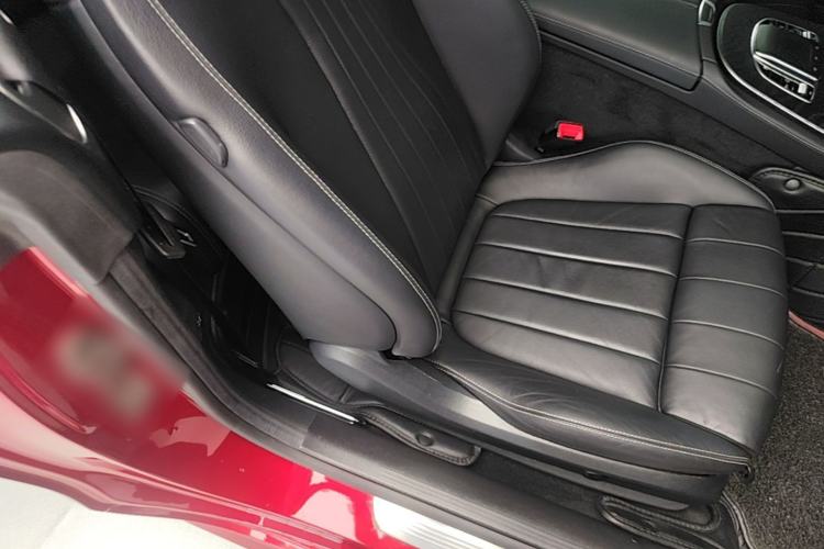 Used Mercedes-Benz E-Class 2019 E 200 4MATIC Coupe Right Front Seat