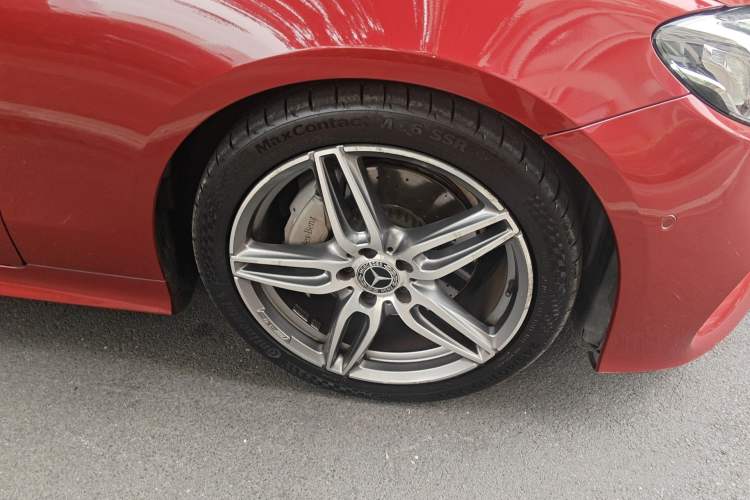 Used Mercedes-Benz E-Class 2019 E 200 Coupe Right Front Wheel Hub