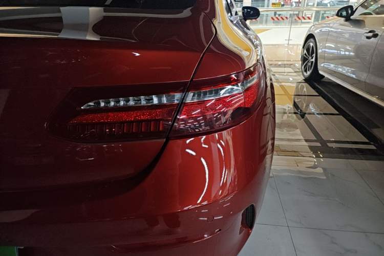 Used Mercedes-Benz E-Class 2019 E 200 Coupe Right Rear Taillight