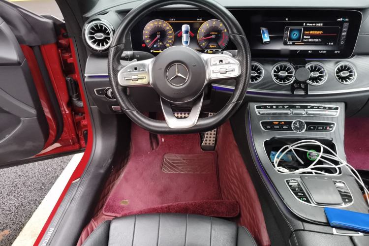 Used Mercedes-Benz E-Class 2019 E 200 4MATIC Coupe Steering Wheel