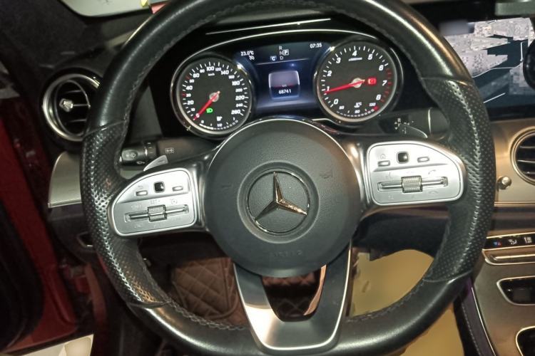 Used Mercedes-Benz E-Class 2019 E 200 Sport Edition Steering Wheel