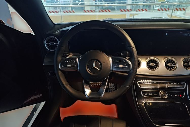 Used Mercedes-Benz E-Class 2019 E 200 Coupe Steering Wheel