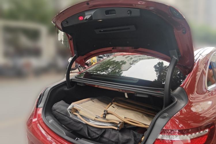 Used Mercedes-Benz E-Class 2019 E 200 Coupe Trunk