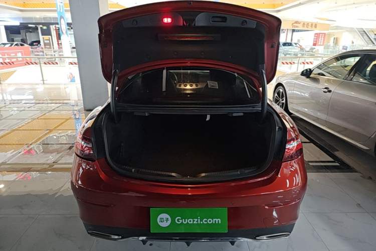 Used Mercedes-Benz E-Class 2019 E 200 Coupe Trunk