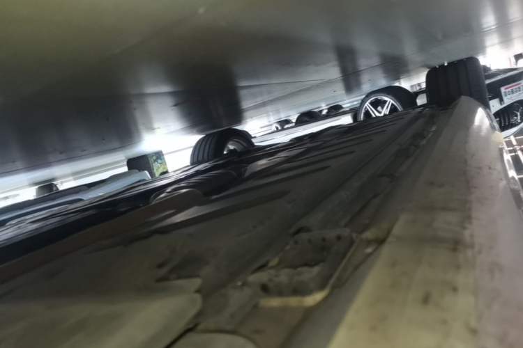 Used Mercedes-Benz E-Class 2019 E 200 4MATIC Coupe Right Side Sill