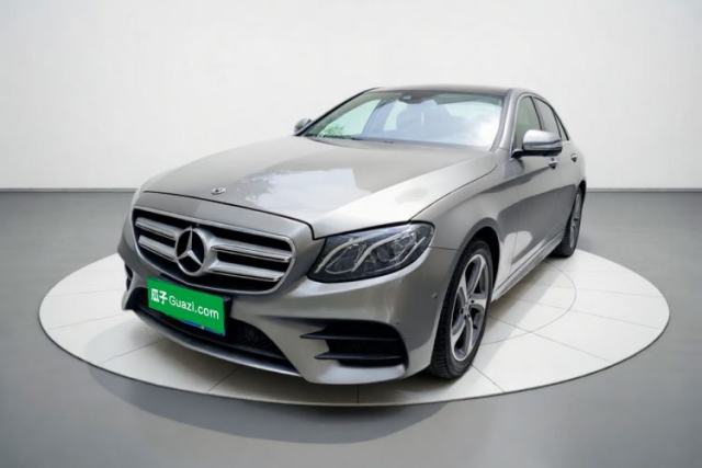 Mercedes-Benz E-Class 2019 E 300 L Sporty and Stylish Model usado