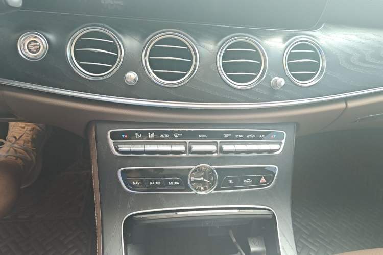 Used Mercedes-Benz E-Class 2019 Restyled E 300 L Sporty and Stylish Edition Audio And AC Panel