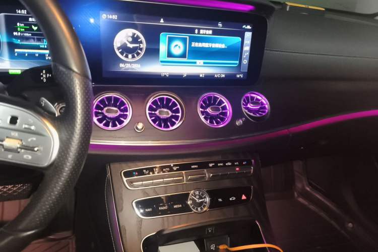 Used Mercedes-Benz E-Class 2019 E 260 L Sport Edition Audio And AC Panel
